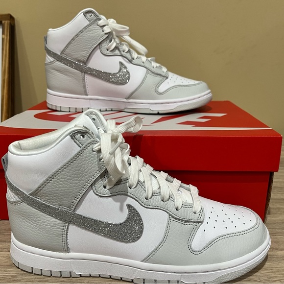Nike Shoes - Nike high dunk 8.5